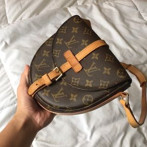 Authentic Louis Vuitton Chantilly Pm Crossbody